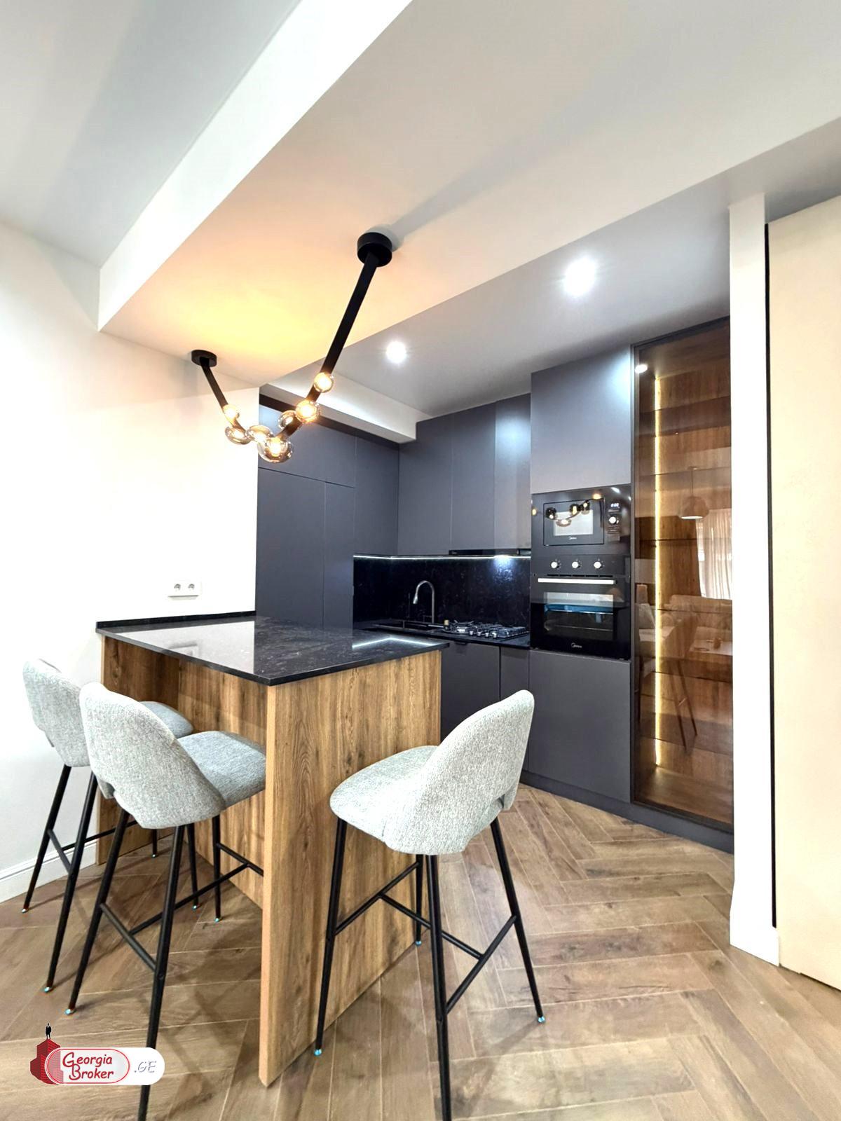 იყიდება ახალი გარემონტებული 2 ოთახიანი ბინა